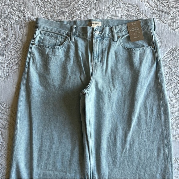NWT - Madewell - Low-Rise Superwide-Leg Jeans - Nye Wash - Picture 5 of 13